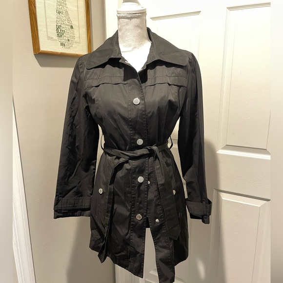 London Fog trench coat - Picture 1 of 9